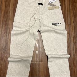 FEAR OF GOD ESSENTIALS LIGHT OATMEAL SWEATPANTS – SIZE L – BRAND NEW