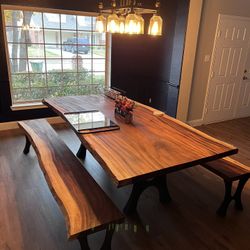 8ft Dining table