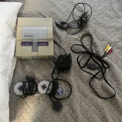 Super Nintendo + Games