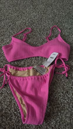 Women’s bathing suit