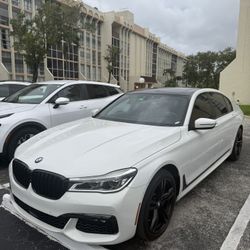 2016 BMW 750i V8 Twin Turbo