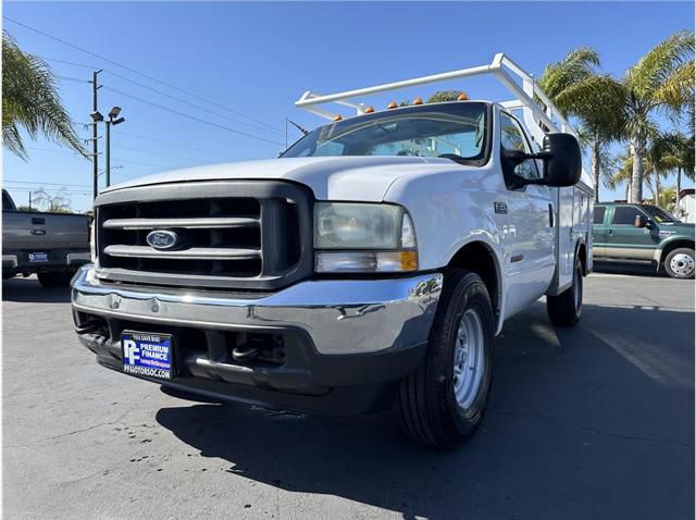 2004 Ford F-350 Chassis