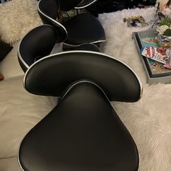 4 Barstools Brand New