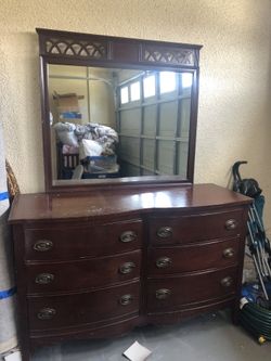 Dresser