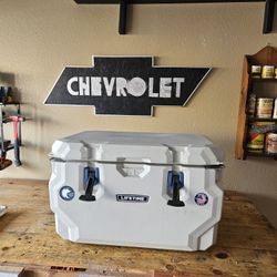 Lifetime 65 can Ice Chest