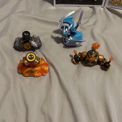 Skylander Lot Of 4