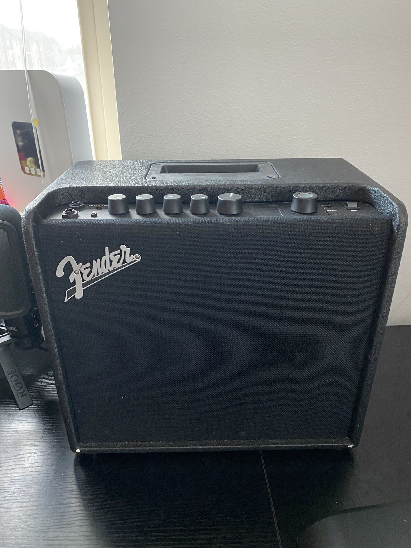 Fender Mustang LT25 Guitar Amp