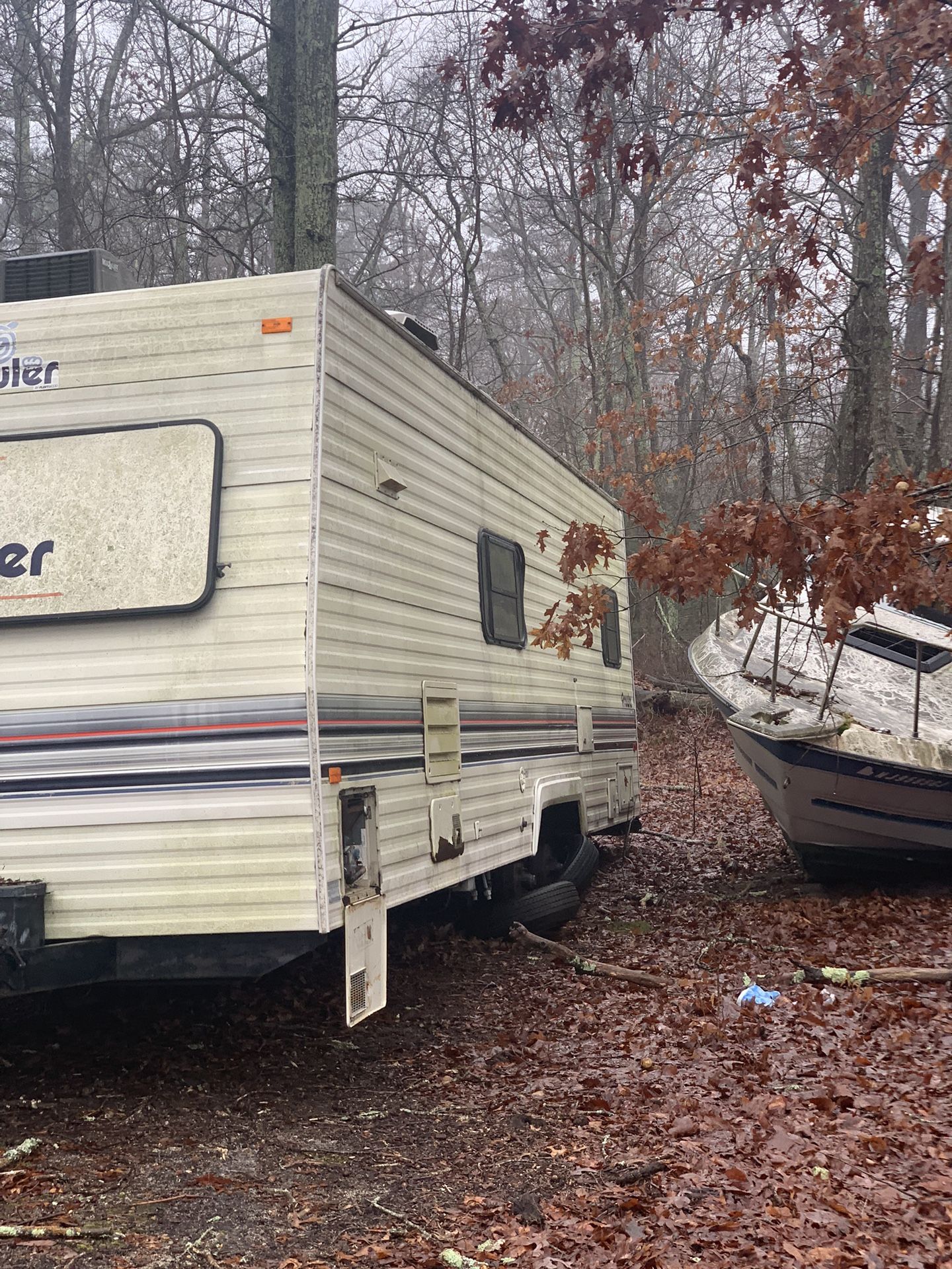 Free Camping Trailers For Storage Or Scrap. Please Come And Take Them Out. Free, Free, Free.