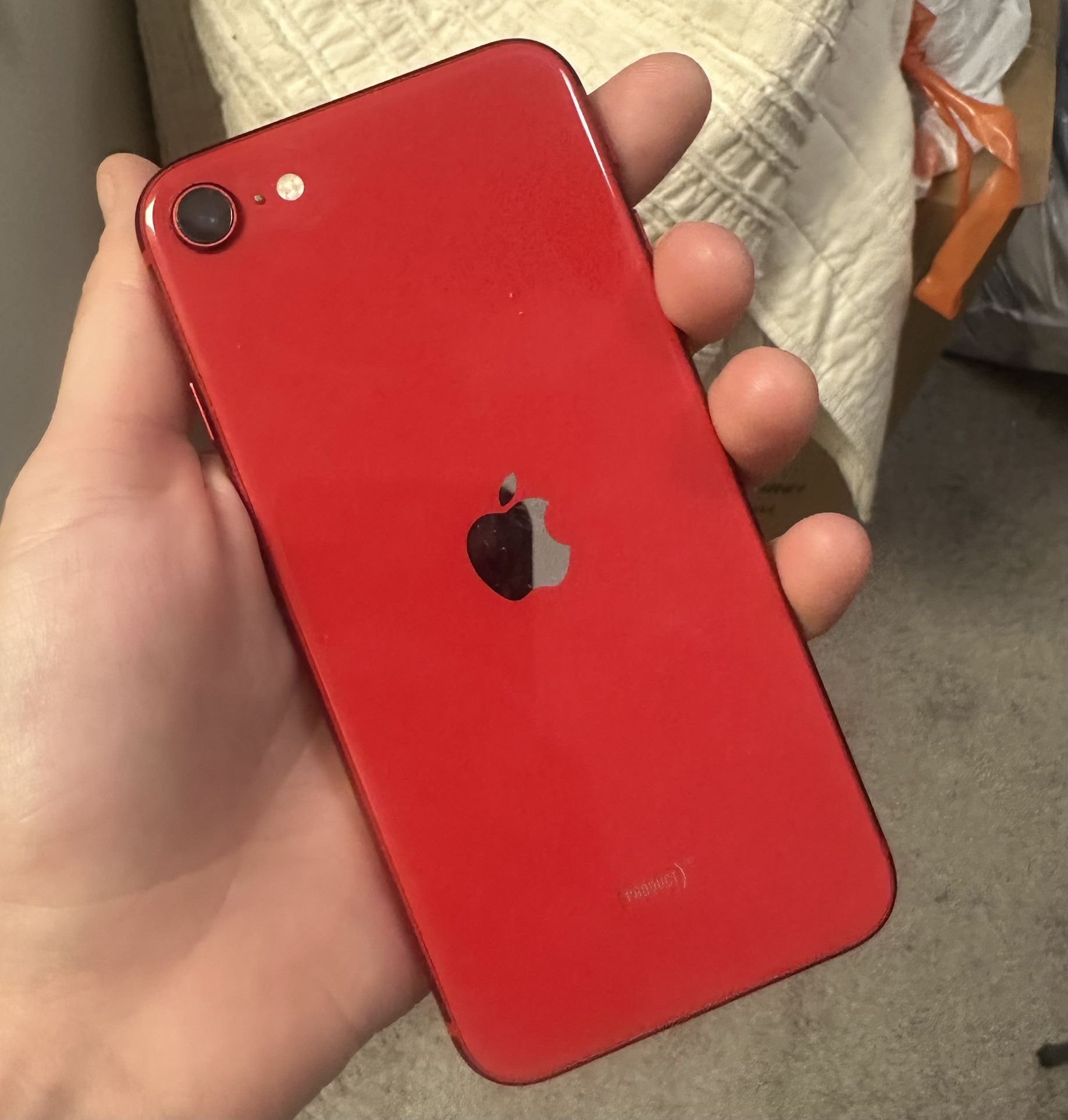 iPhone SE With Case