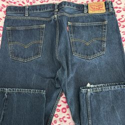 levi’s jeans dark