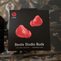 Beats Studio Buds 