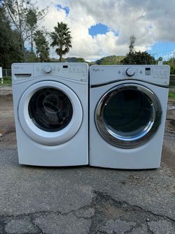 Whirlpool washer and dryer laundry