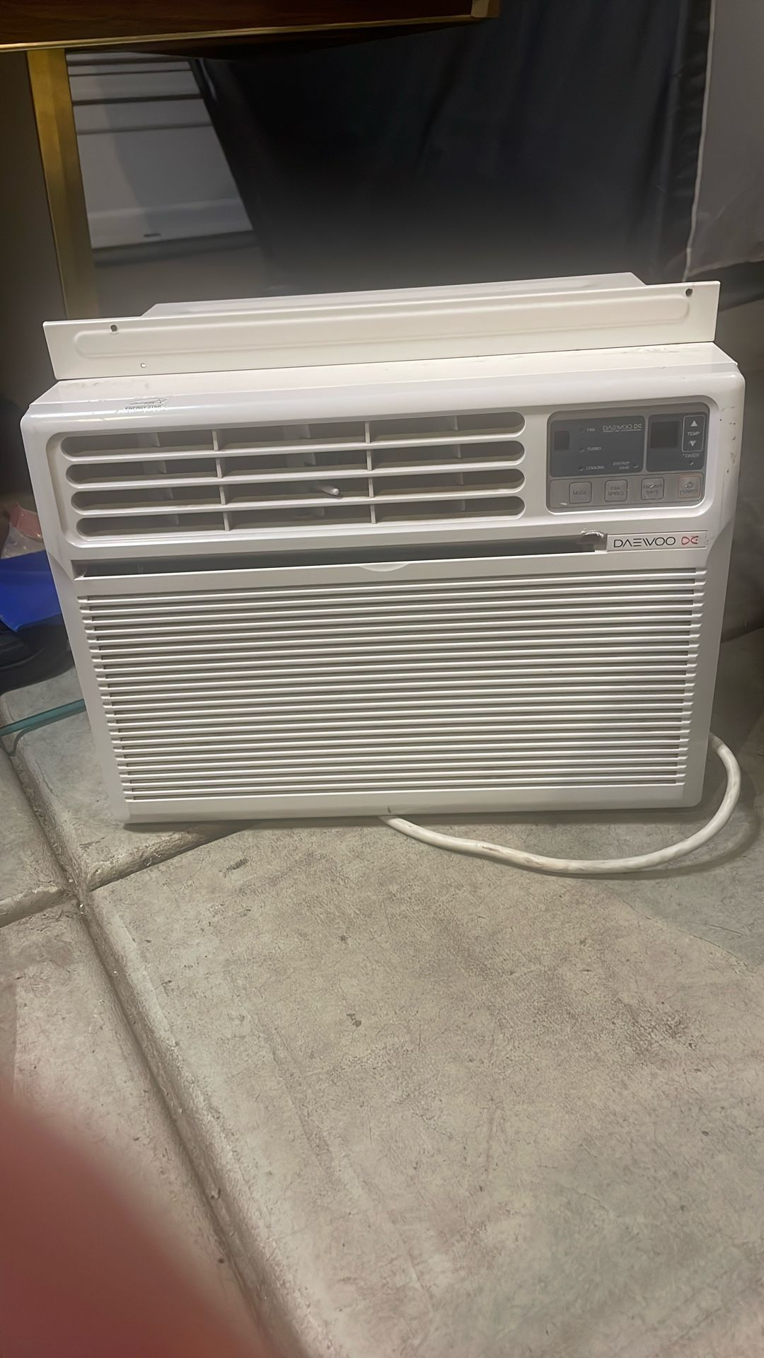 Daewoo Window Air Conditioner – Works Great