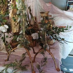 Decorations 💗 💔 2X $30