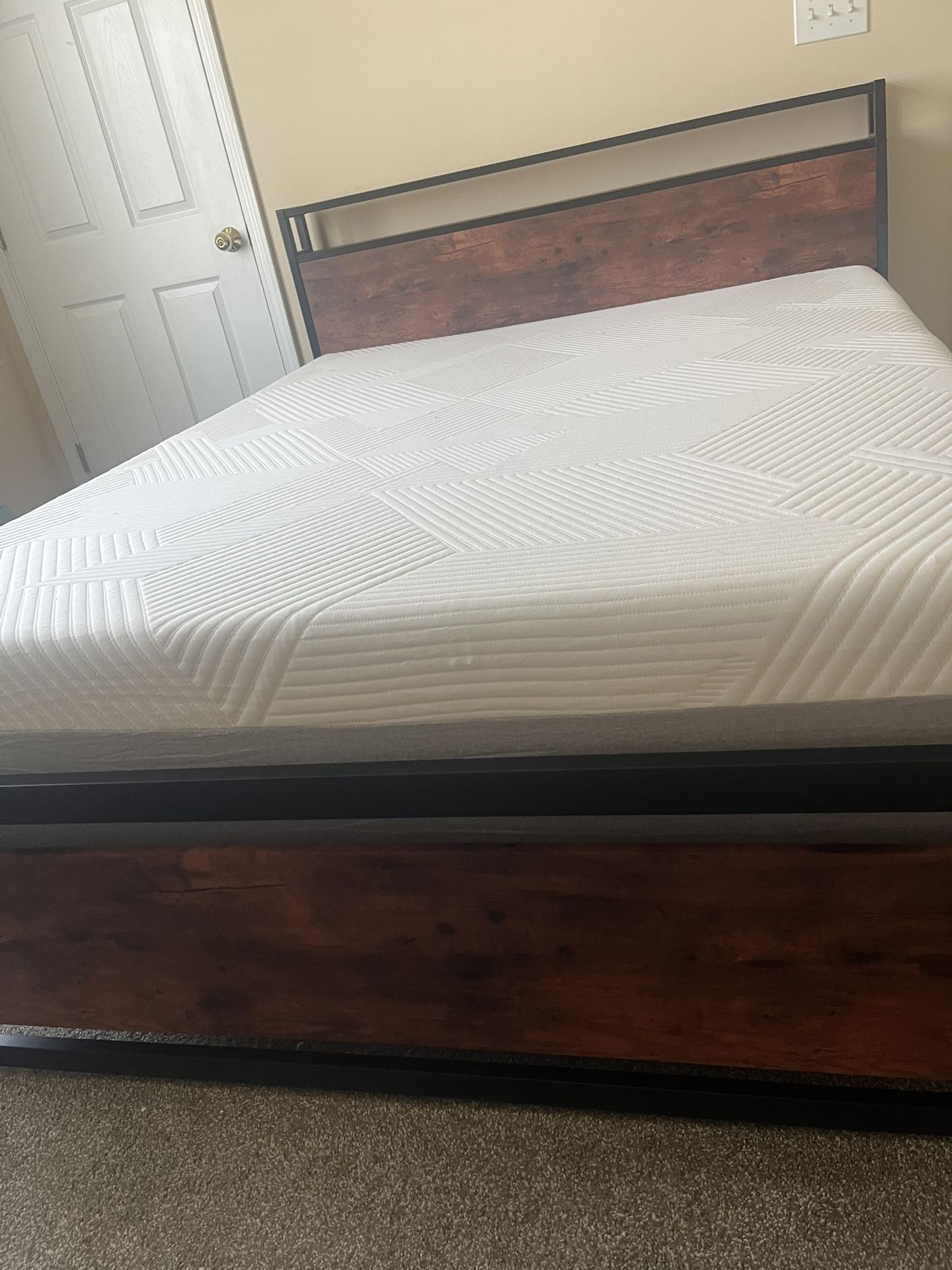 Queen Frame With Mattress 