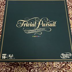 Trivial Pursuit Classic Edition Game