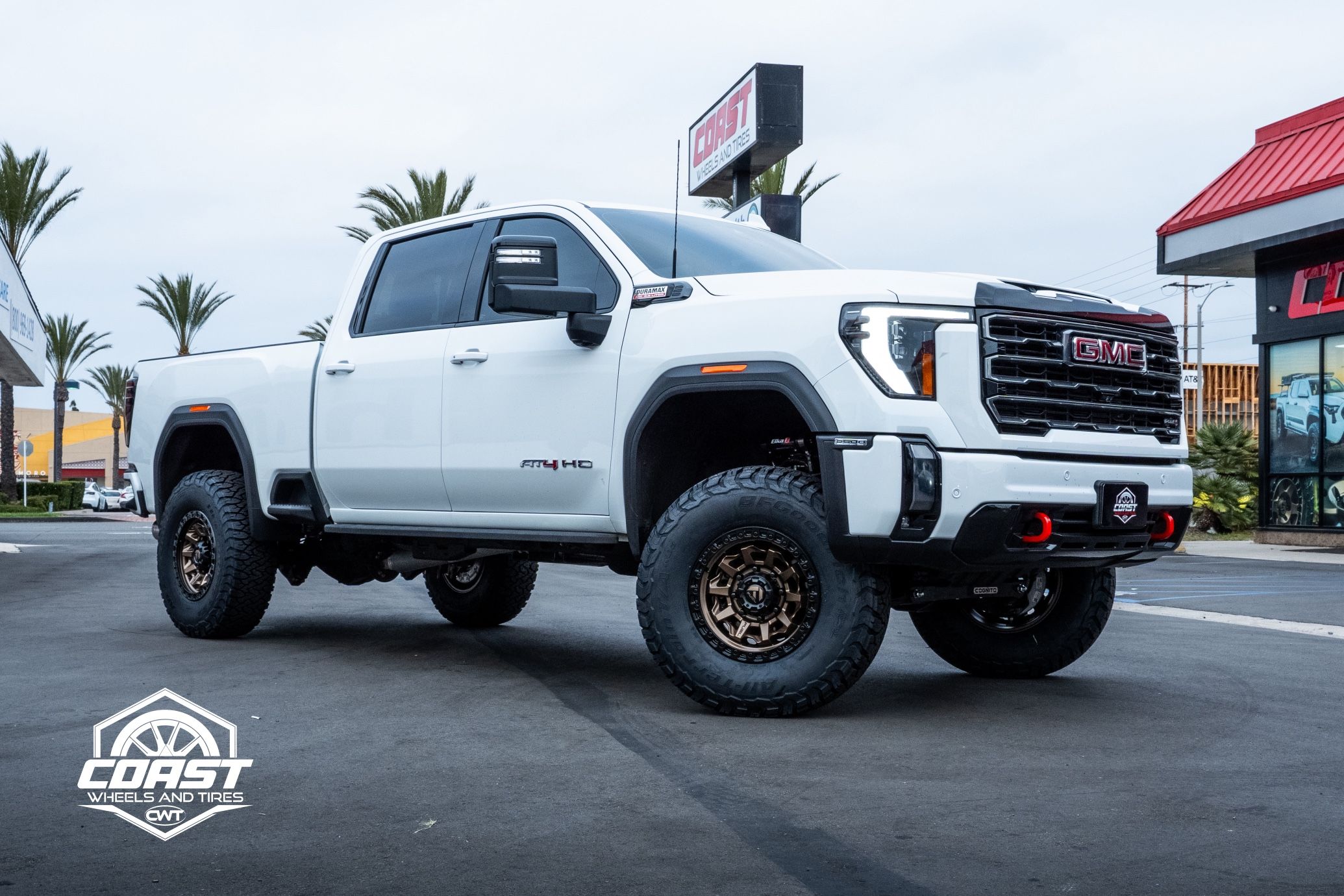 Cognito 5” Lift Kit With Elka Shocks For GM2500/3500
