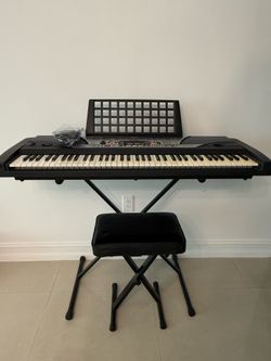 Yamaha Electric keyboard