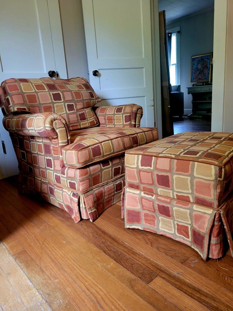 Lazyboy-Oversized Chair W/ Ottoman-