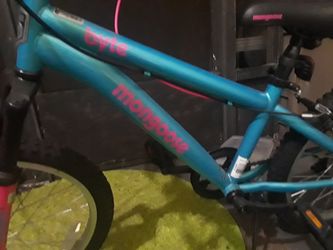 Mongoose girls bike