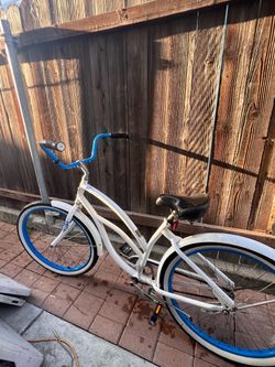 Hyper Beach Cruiser bike