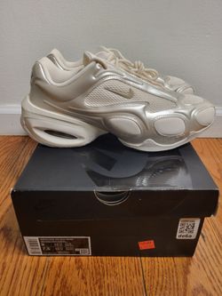 Nike Air Max Muse Women's Sneakers Size 9