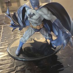 Batman 1/6 Scale Statue