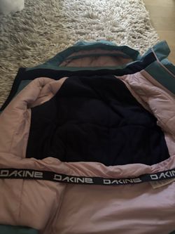 Dakine water proof jacket kids brand new size xtra large