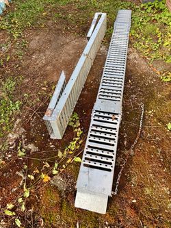 Haul-Master 1,000 lb. Capacity 9 in. x 72 in. Steel Tri-Fold Loading Ramp Set