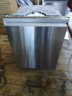 Stainless steel Samsung dishwasher works great $200 come pick up today