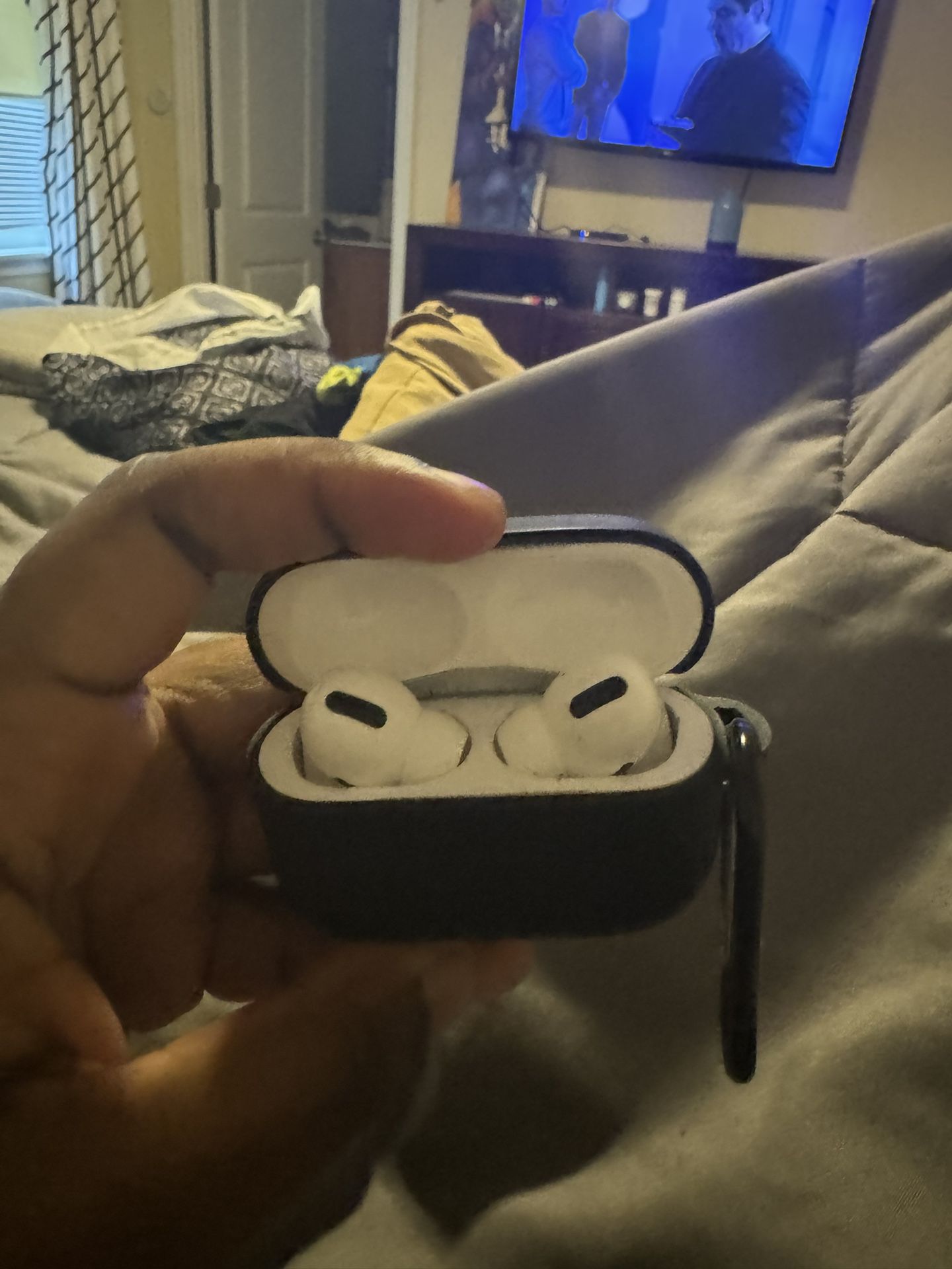 Apple AirPods Pro 2nd Generation with MagSafe Charging Case