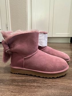 UGG Mini Bailey Bow Pink Suede Sheepskin Lined Ankle Bootie US 10 EU 41