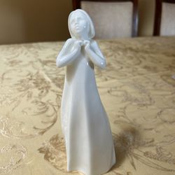 Royal Doulton figurine “Thankful”