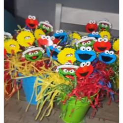 Sesame Street Center Pisces 