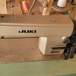 Juki DDL-5550 Industrial Sewing Machine
$790