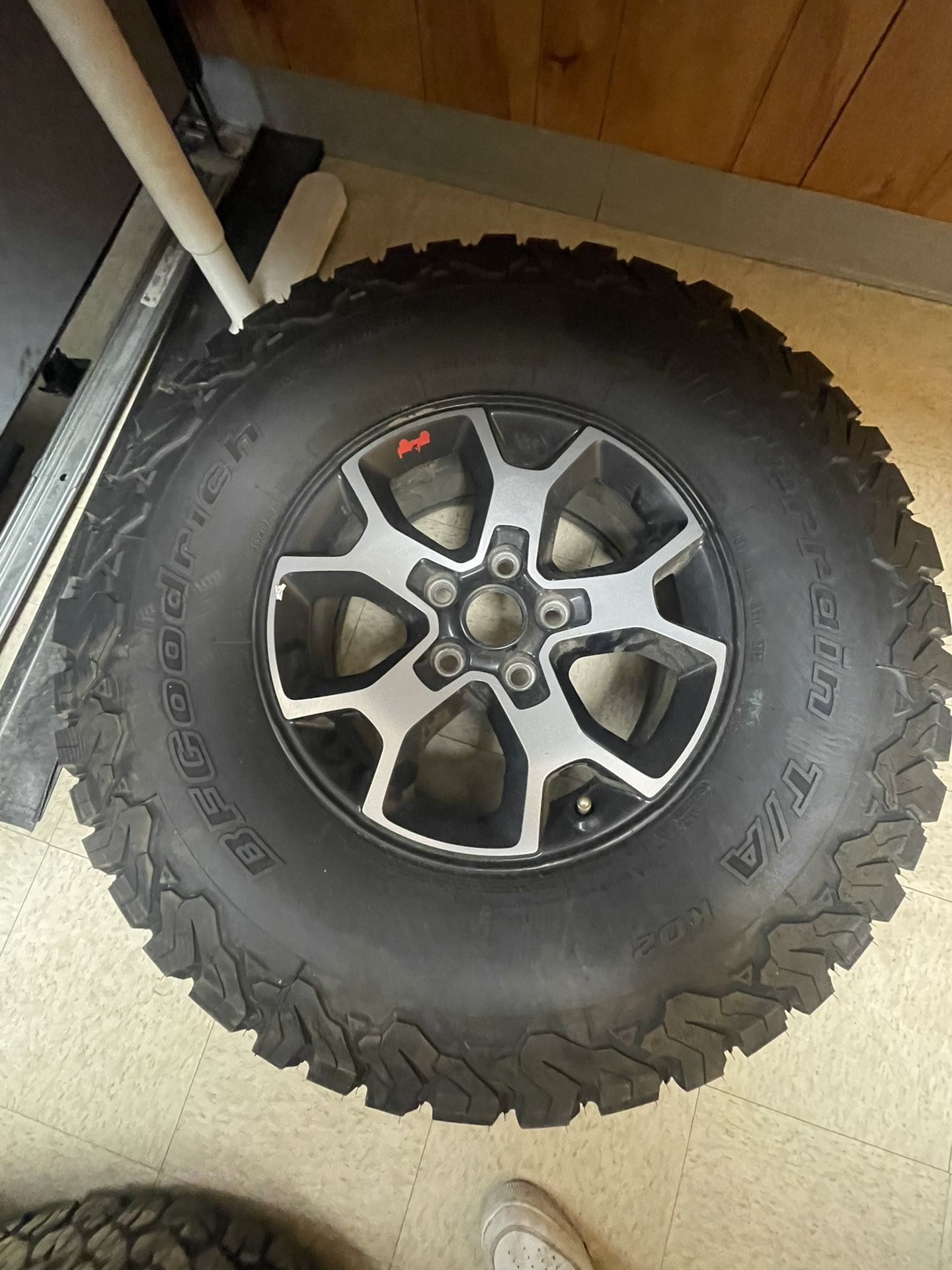 Rubicon JL Wheels With 35s Only 3k Miles On Tires for Sale in Riverside, CA OfferUp