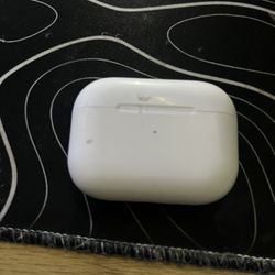 AirPods 4