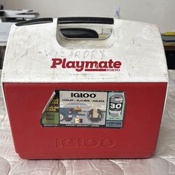 Igloo 16 Quart Red $5!