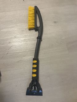 Car Snow Brush and Ice Scraper