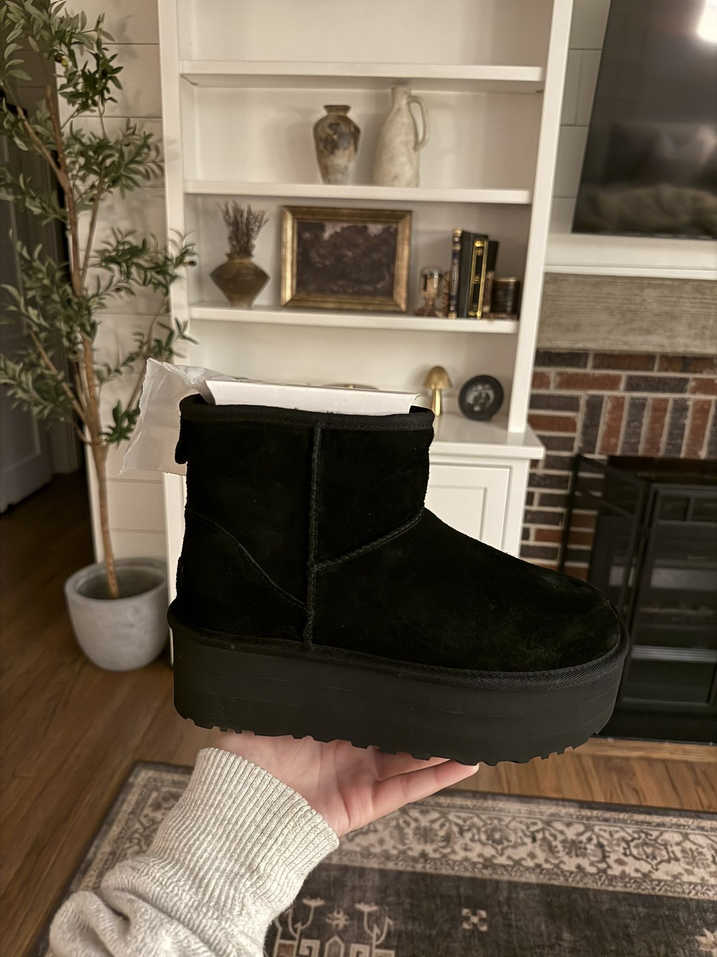 Classic Mini Platform Uggs