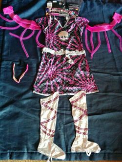 Girl Holloween costume