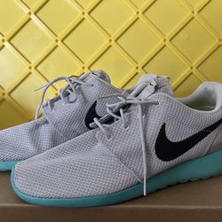 Nike Roshe 