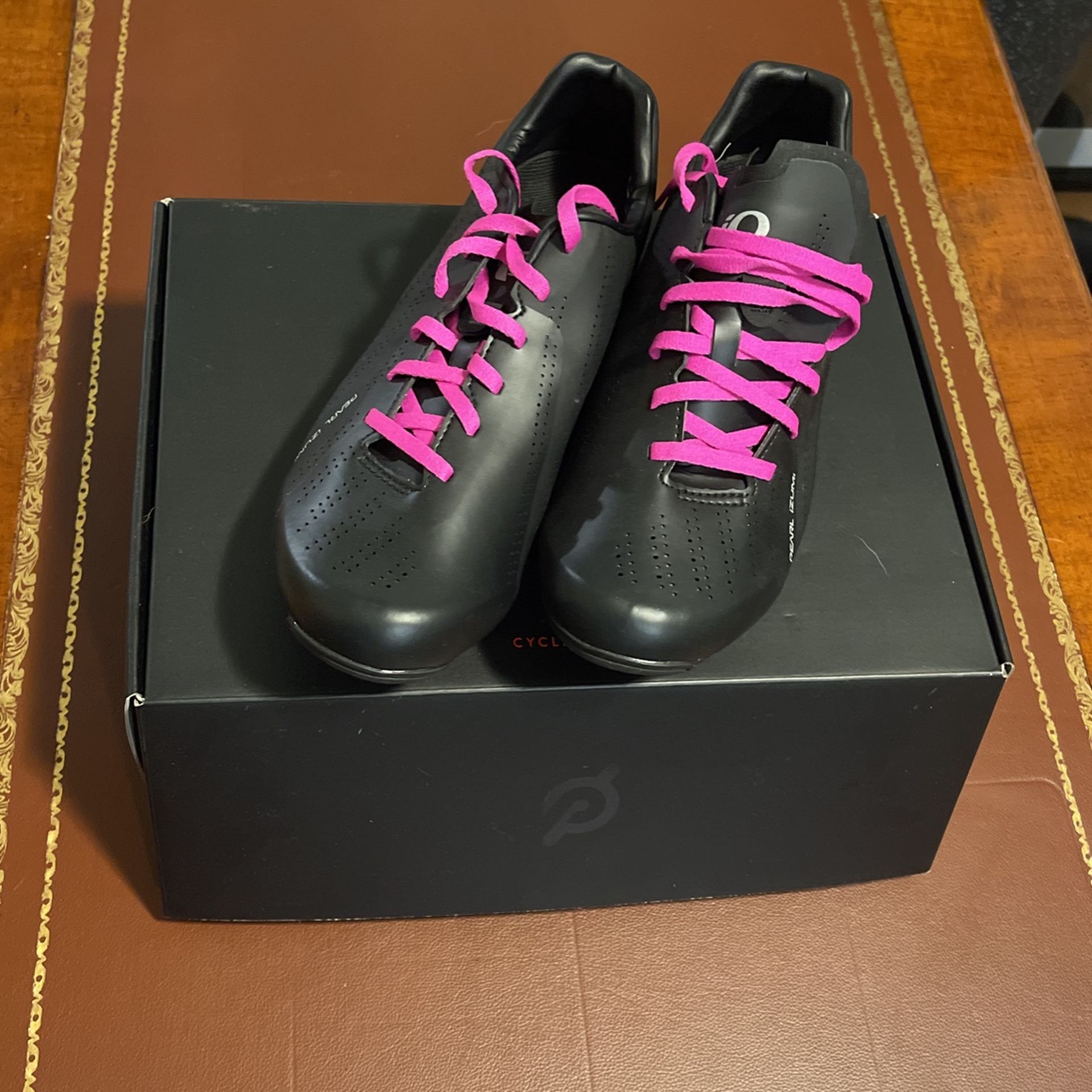 Pearl Izumi Cycling shoes