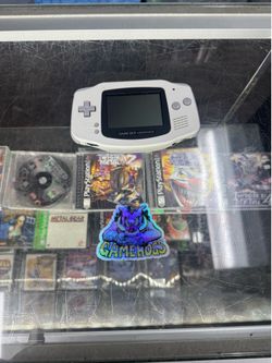Nintendo Gameboy Advance White $100 Gamehogs 11am-7pm