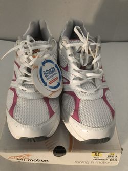 Women’s shoes