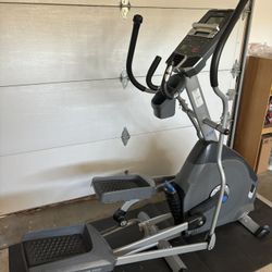 Nautilus Elliptical Machine