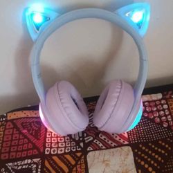 Bluetooth LED Wireless Headphone