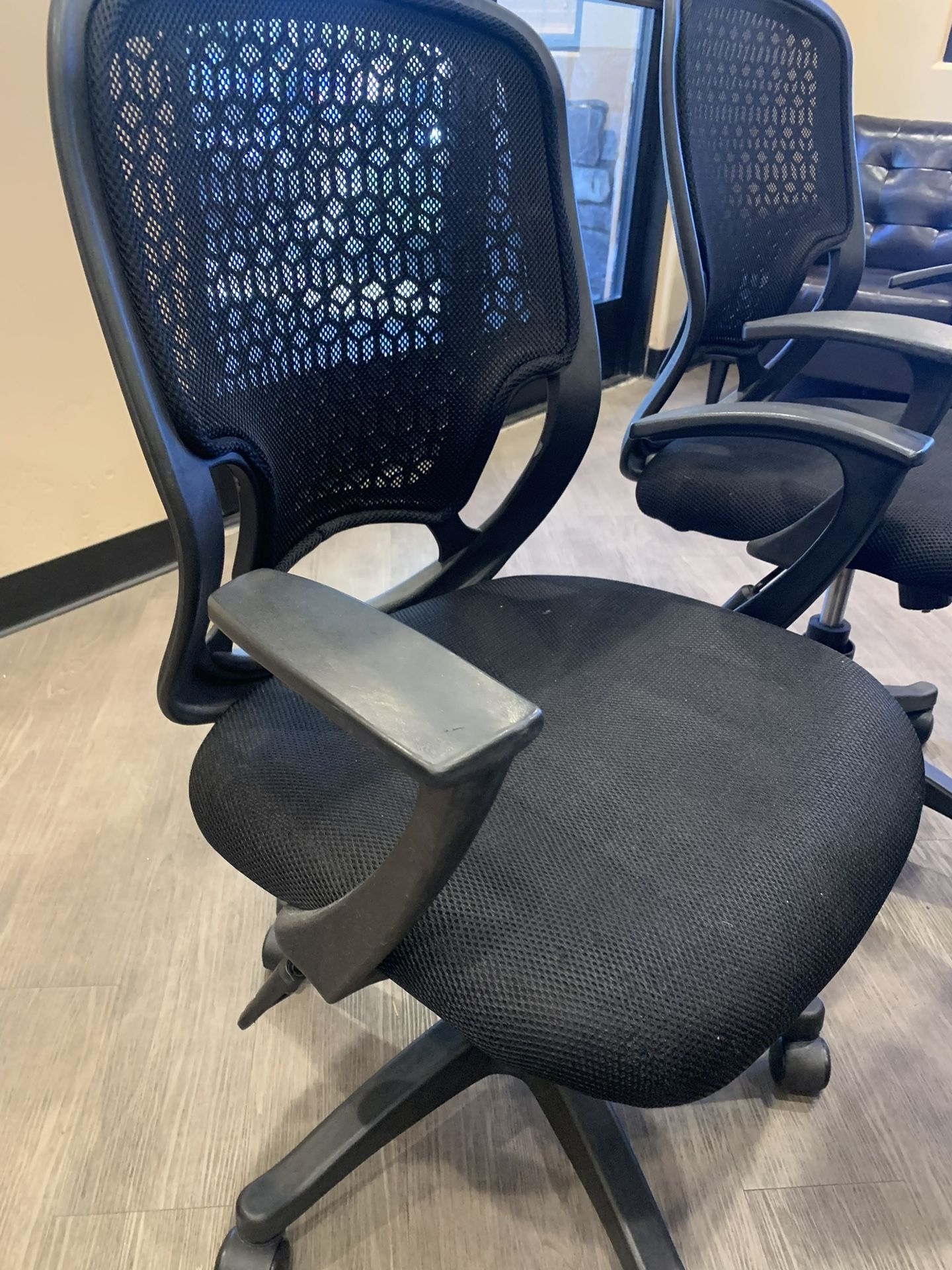 Office Chairs (4)