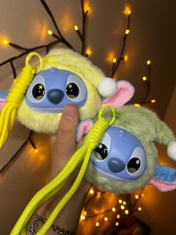 Stitch keychain coin pouch