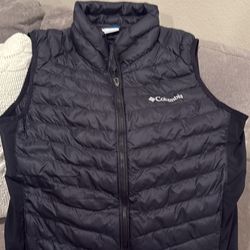 Columbia vest new medium- womens